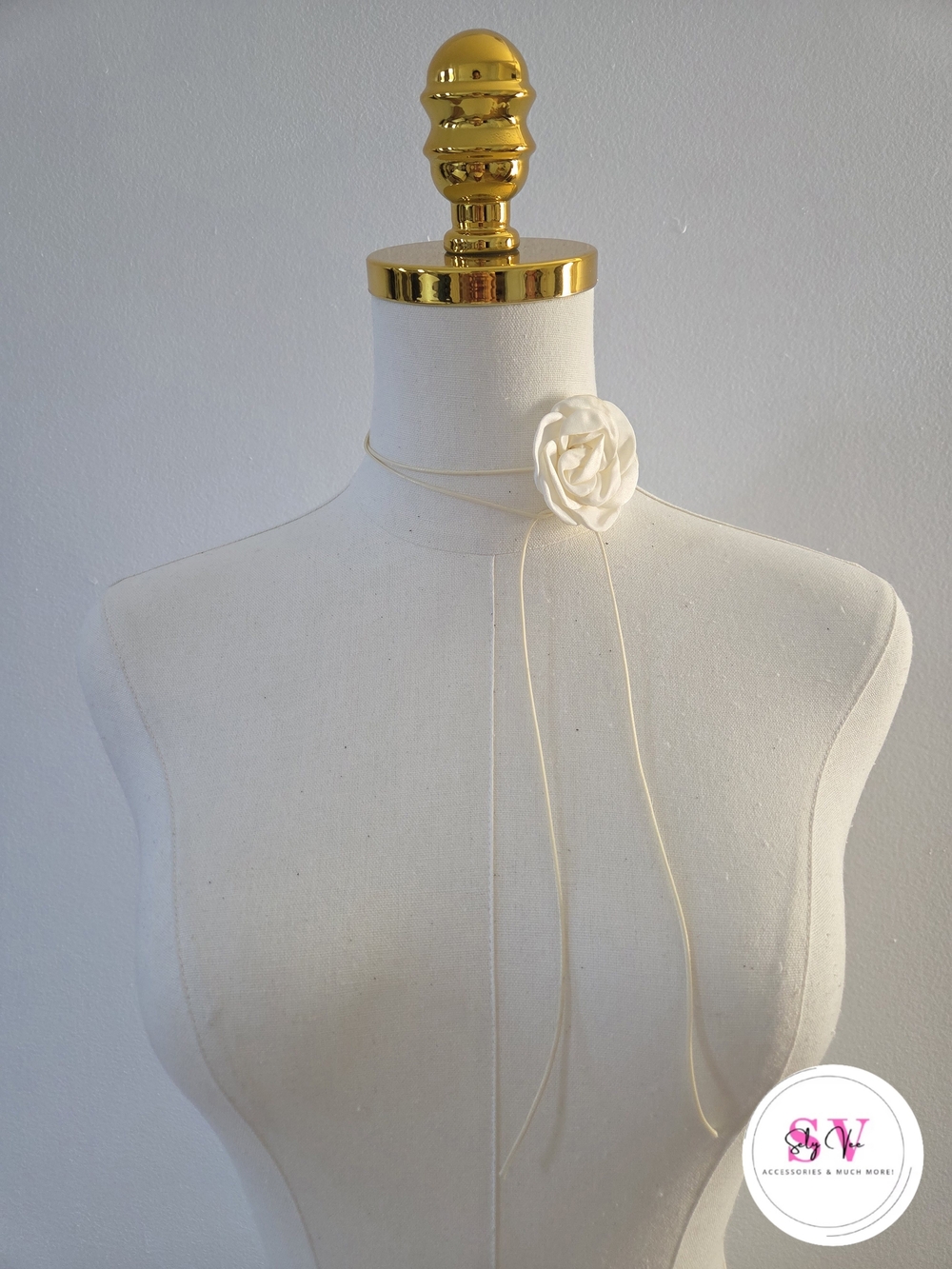 Cream Rose Choker